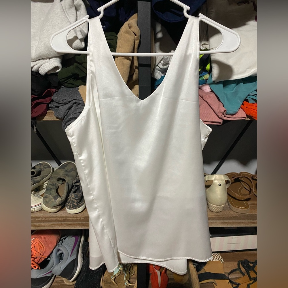 Elegant White Camisole Top - Picture 2 of 3